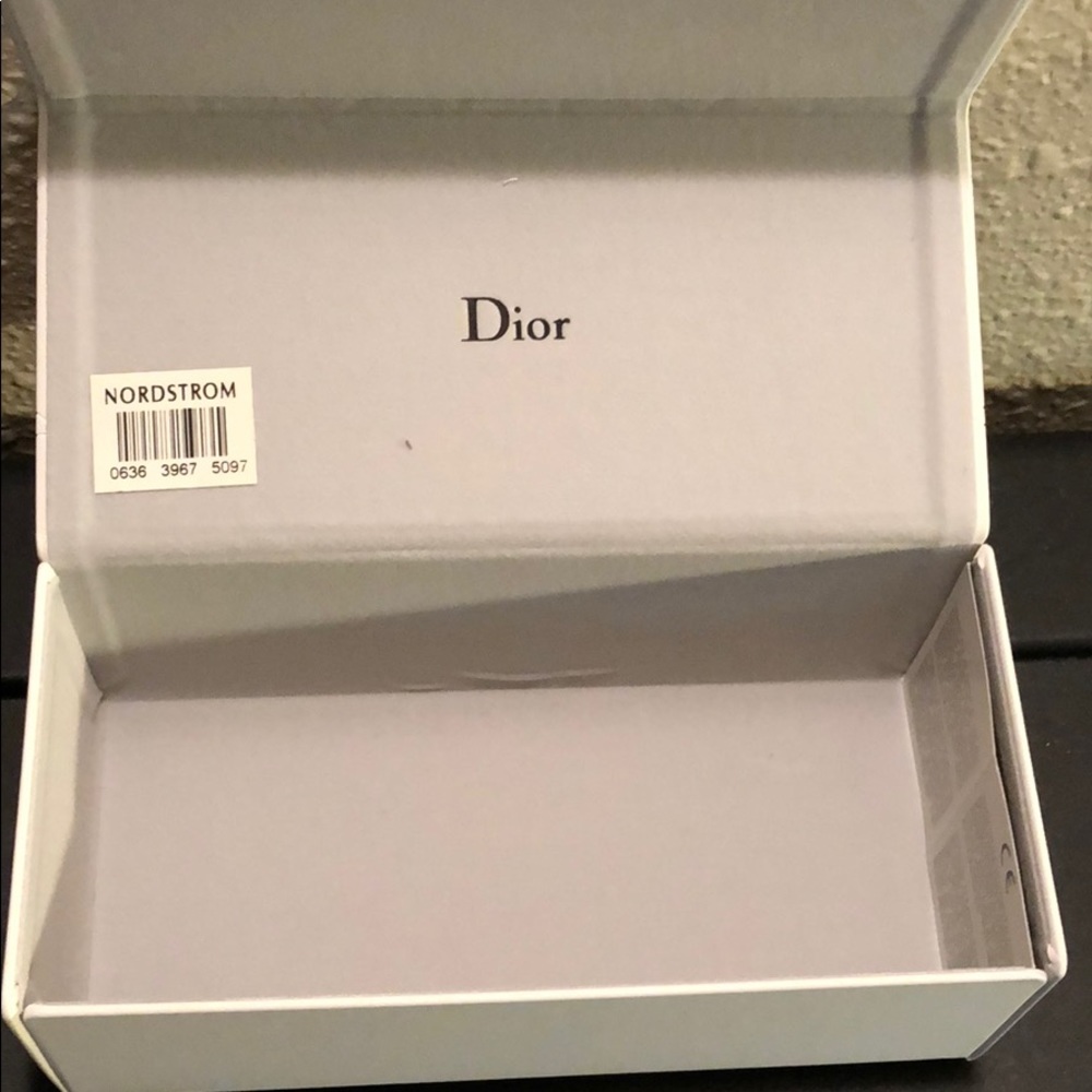 Dior Protective White Hard Case. Includes Cloth. - image 5